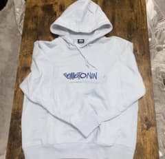stussyフーディーのサムネイル