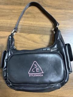 STYLENANDA ブラックショルダーバッグのサムネイル