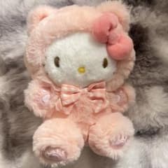 ハローキティ　肉球ネコ　ぬいぐるみのサムネイル