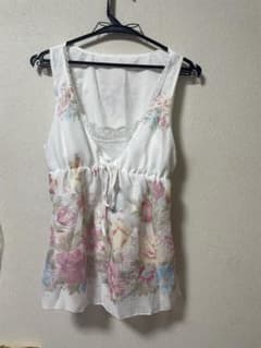 SHEIN 花柄ブラウスのサムネイル