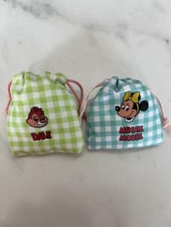 ミニーマウス＆デール 巾着ポーチセット　ミッキー&フレンズ ミニミニ巾着ポーチ