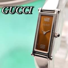 GUCCI バングルウォッチ スクエア シルバー レディース腕時計 1351 