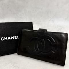 CHANEL ココマーク ブラック レザー 折り財布 9093 CHANEL ココマーク ブラック レザー 折り財布 9093 - メルカリ