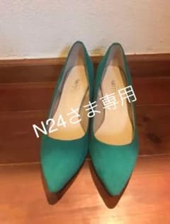 スエードパンプスのサムネイル