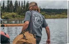【新品未使用】filson tシャツ　トラウトロゴ(日本サイズXL)のサムネイル