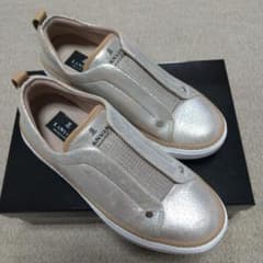 LANVIN ランバンオンブルー　スリッポン スニーカー　23.5cmのサムネイル