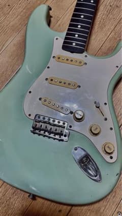 fender 62 vintageseries stratocasterのサムネイル