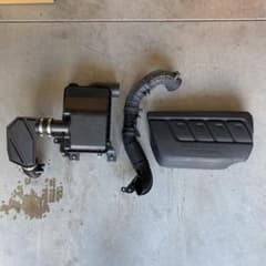 スズキスイスポZC33S純正エアクリ フィルター部➕ホースダクト➕カバーのセットのサムネイル