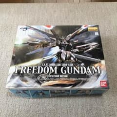 MG フリーダムガンダム エクストラフィニッシュバージョのサムネイル
