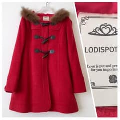 LODISPOTTO❤︎可愛い❤︎赤コートのサムネイル