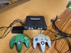 任天堂 NINTENDO64 本体 コントローラー2個付きのサムネイル