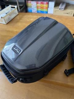 TANAX Motofizz シェルシートバッグGT カーボン柄　美品のサムネイル
