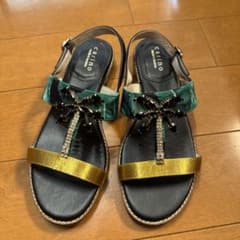 carino ビジュー付きサンダル 23.5cmのサムネイル