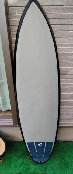 中古　手渡し限定　スキルサーフボード　ハーフカーボン　6.0ftのサムネイル