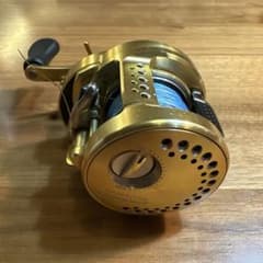 SHIMANO CALCUTTA CONQUEST ベイトリール SHIMANO CALCUTTA CONQUEST 200HG ベイトリール - メルカリ