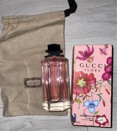 【専用】GUCCI  FLORA 香水 100ml  紙袋付きのサムネイル