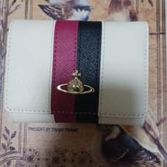 ヴィヴィアンウエストウッド 三つ折り財布 ストライプデザイン キズ