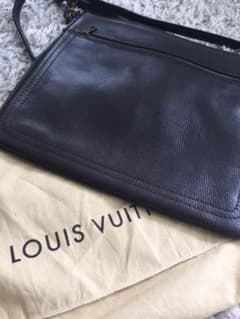 ルイヴィトン 斜めがけバッグのサムネイル