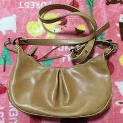 ショルダーバッグのサムネイル