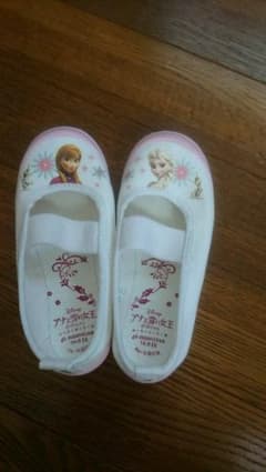 最終お値下げ ☆アナと雪の女王 上履きのサムネイル