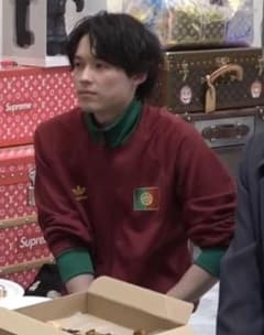 adidas ポルトガル ジャージ オリジナルス 松村北斗 レア トラックトップ adidas ポルトガル ジャージ オリジナルス 松村北斗 レア トラック