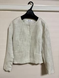 【美品】ナチュラルビューティーベーシック　ノーカラージャケットのサムネイル