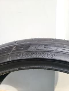NITTO 245/35R20 2本 バリ山のサムネイル