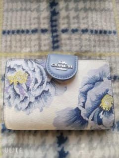COACH財布のサムネイル