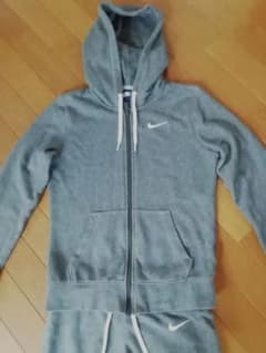NIKE　ナイキパーカー　上下のサムネイル