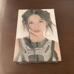 BABYMONSTER BABYMONS7ER RORA ローラのサムネイル