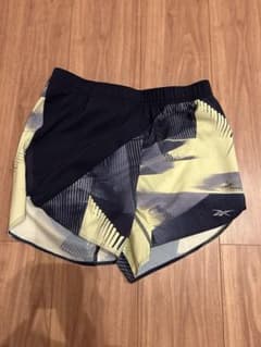 Reebok ショートパンツのサムネイル