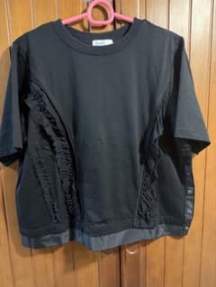 ヤマダヤLASUD ACTIVE フリルデザイン 半袖Tシャツ ブラックのサムネイル