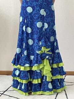 美品 フラメンコ用 スカート 青 水玉 フリル クリーニング済み - メルカリ