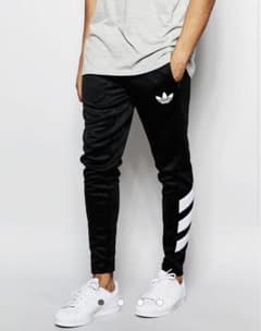 【専用】adidas ジョガーパンツのサムネイル