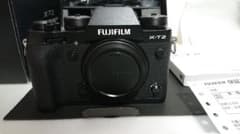 FUJI FILM X−T2【美品】ブラックのサムネイル