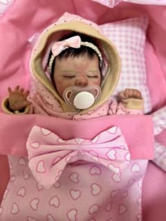 リボーンドール リアル チビ赤ちゃん 22センチ 美品 人形 - メルカリ