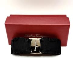 ほぼ未使用 フェラガモ Ferragamo ヴァラリボン バレッタ ブラック 黒