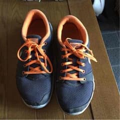 ランニングシューズのサムネイル