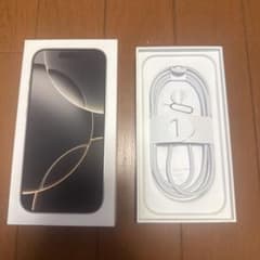 iPhone 16 Pro 外箱 付属品セットのサムネイル