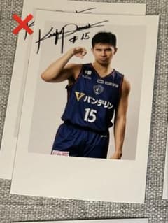 横浜ビーコルセアーズ キーファー・ラベナ サイン入りカード 1枚