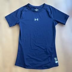 【ちょろ様専用】UNDER ARMOUR アンダーシャツ YXL ネイビーのサムネイル