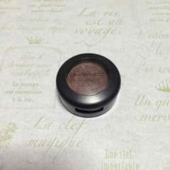 MAC アイシャドウのサムネイル