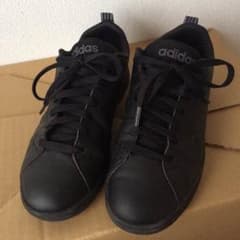 adidas スニーカー 24.5のサムネイル
