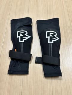 レースフェイス　MTBニープロテクターのサムネイル