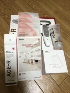 メディキューブAGE-R EMS美顔器のサムネイル