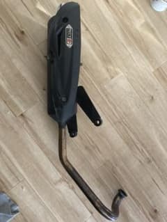 アドレス125g  マフラー　　ブラックアーバンのサムネイル