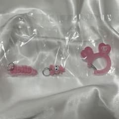 TWICE LOVELYS アクリルカラビナフロッキーマスコット モモ モブリーのサムネイル