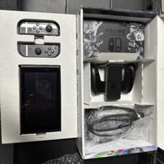 Nintendo Switch 大乱闘スマッシュブラザーズデザインのサムネイル