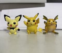 TOMY ポケモン ピチュー ピカチュウ ライチュウ 進化3体セット 当時物のサムネイル