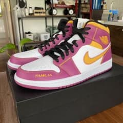 NIKE AIR JORDAN 1 MID "DIA DE MUERTOS"のサムネイル